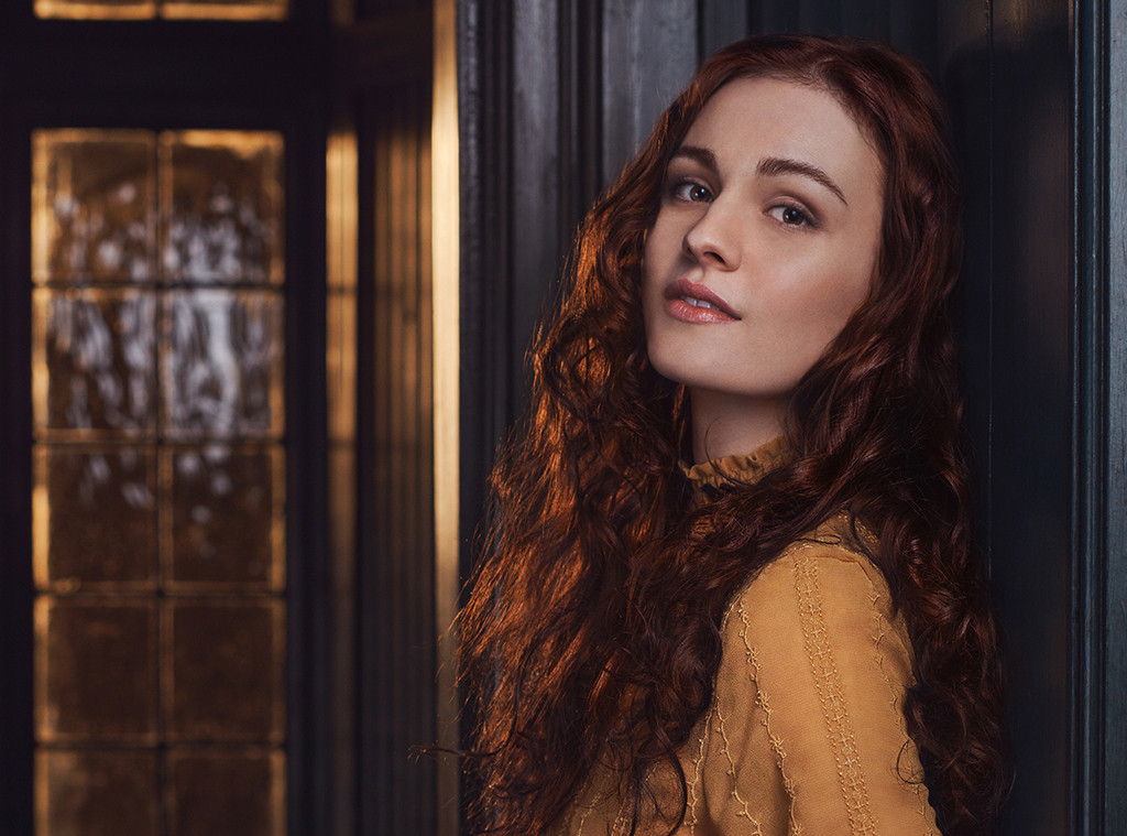 Sophie Skelton, Outlander Sophie Skelton, Outlander